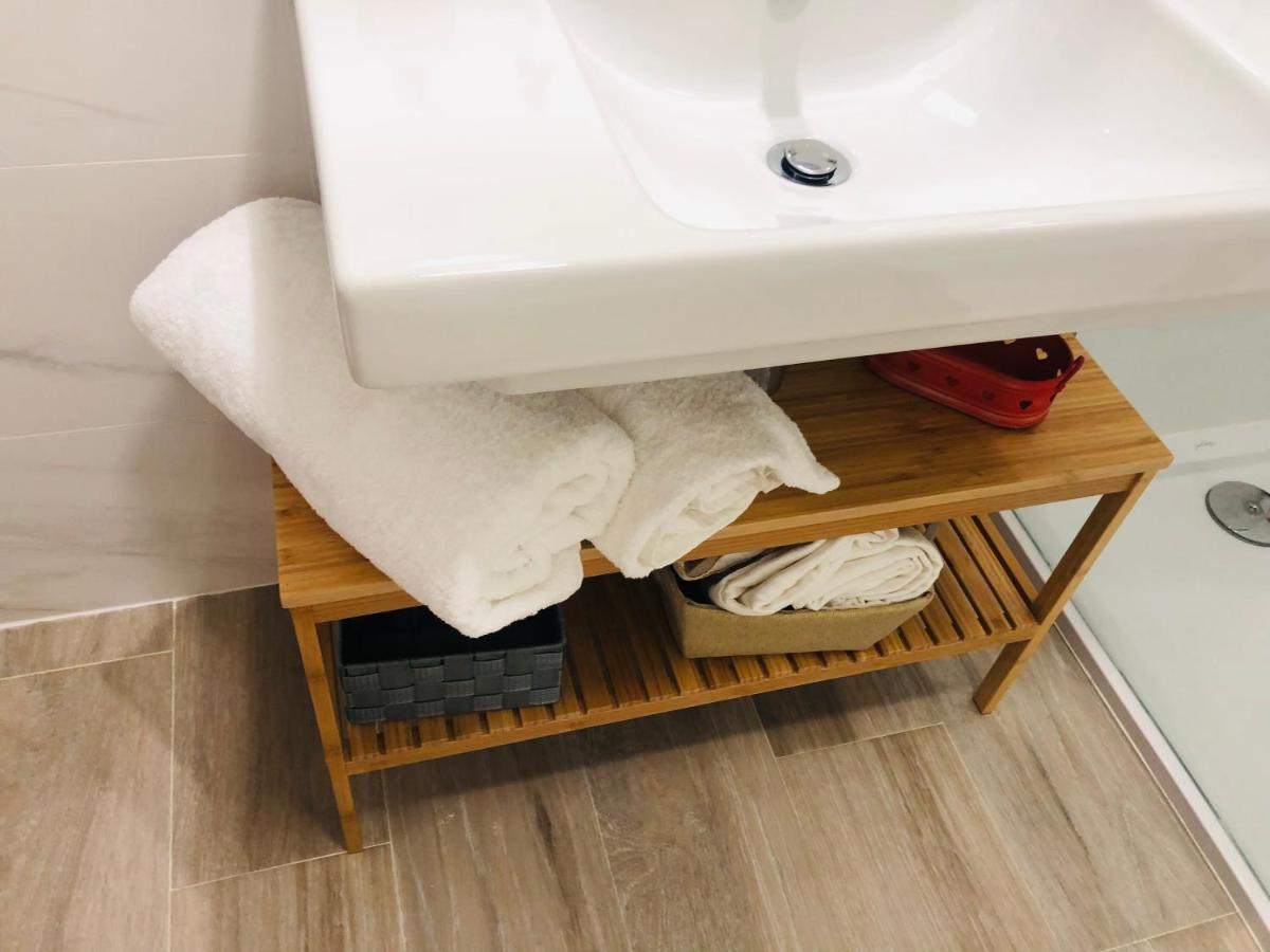 Habitacion Con Bano Privado بلباو المظهر الخارجي الصورة